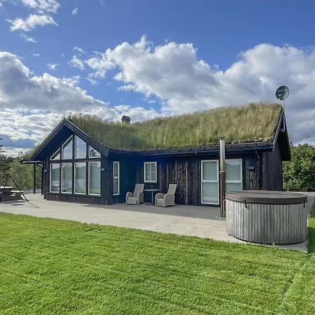 Gorgeous In With View Эвье