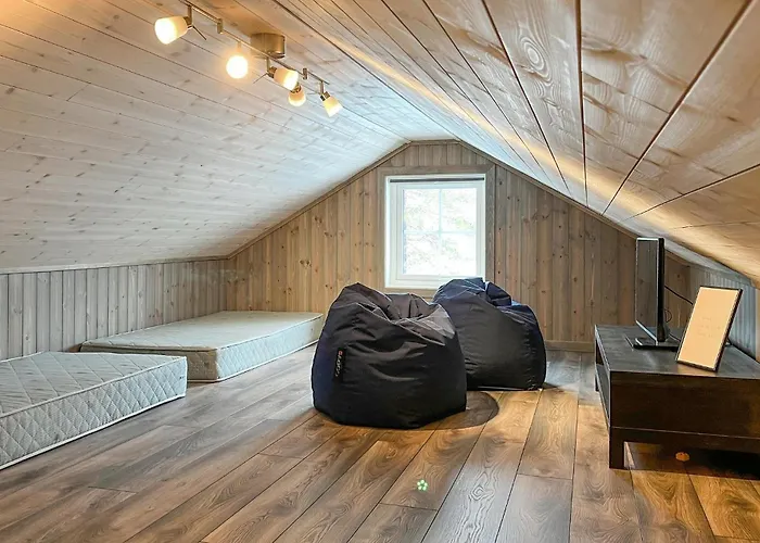 Gorgeous In With View * Evje