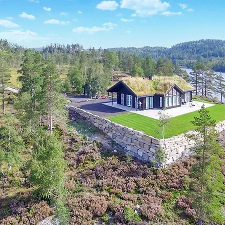 Gorgeous In With View