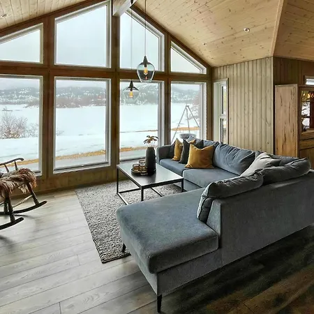 Gorgeous In With View *